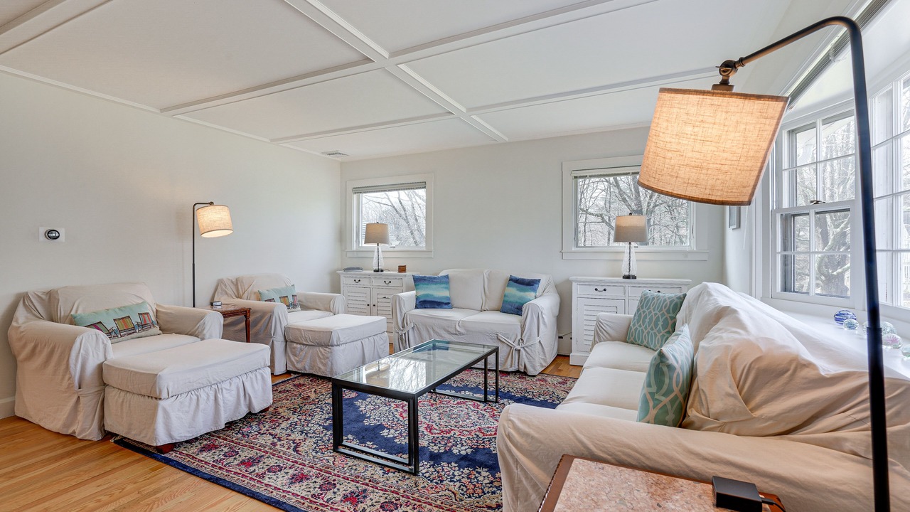 Photo of Livingroom in Gloucester