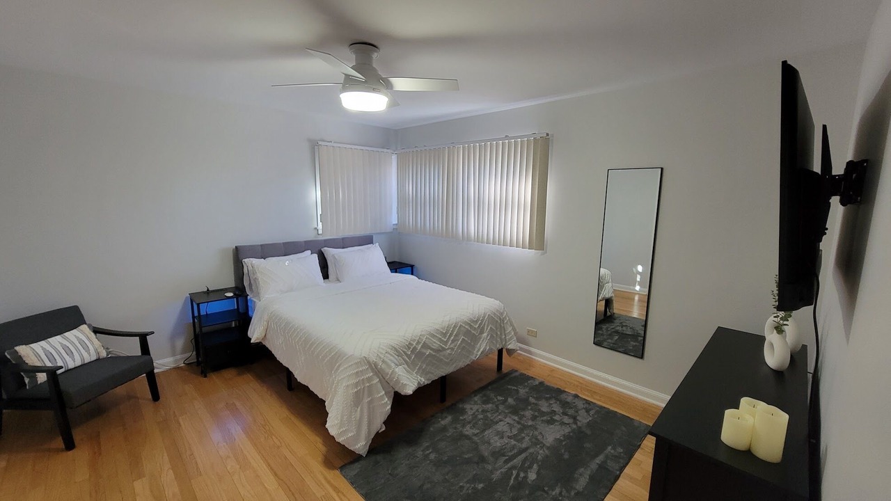 Photo of Bedroom in Skokie