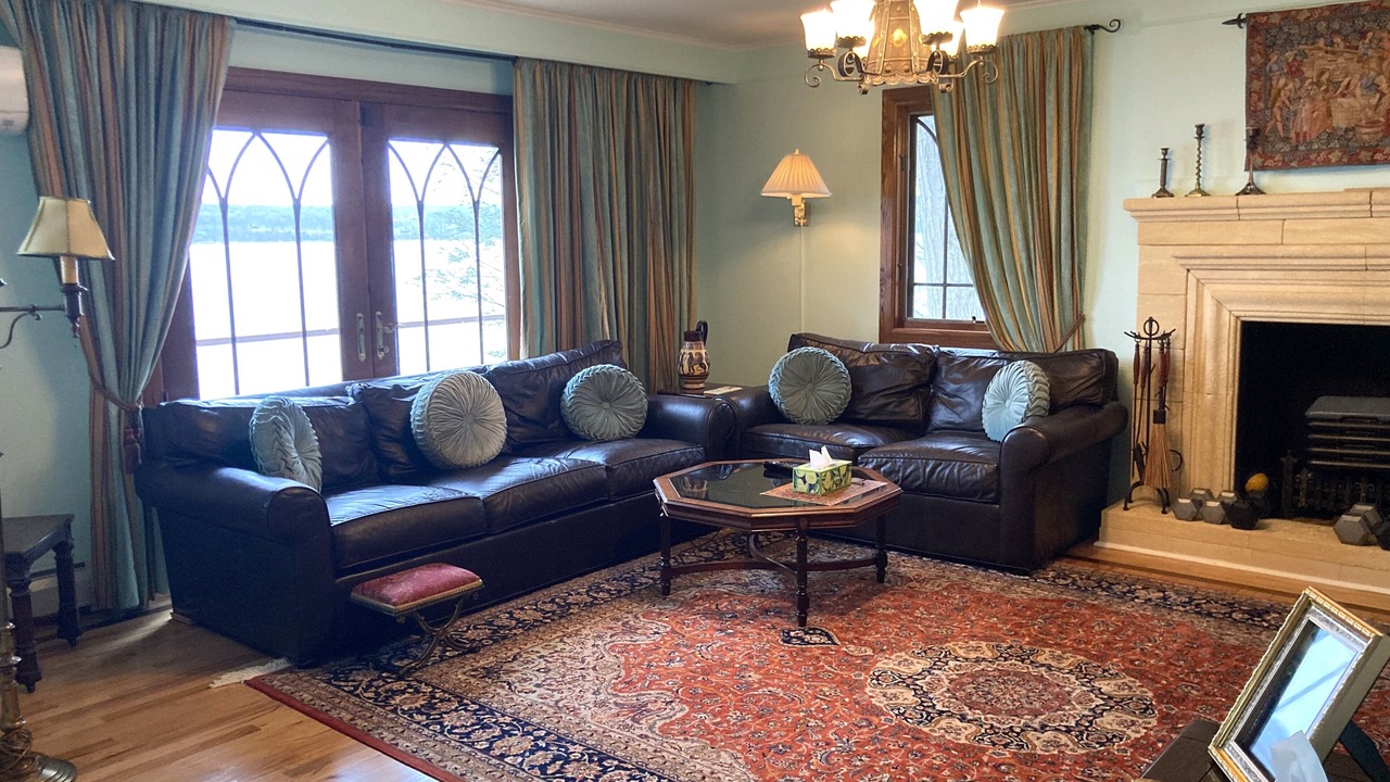 Photo of Livingroom in Ithaca