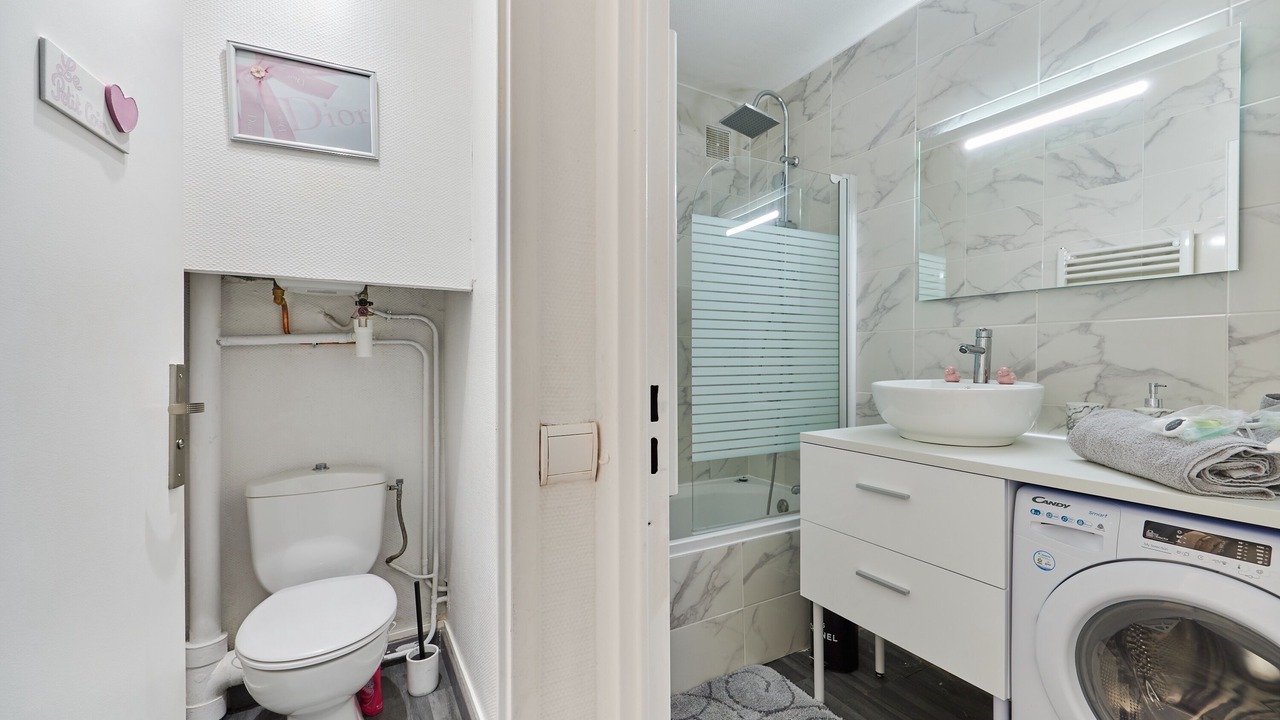 Photo of Bathroom in Danestal