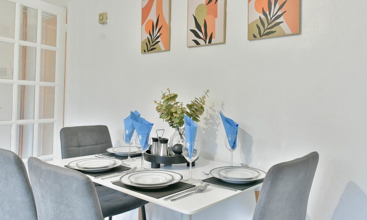 Photo of Others in Earley