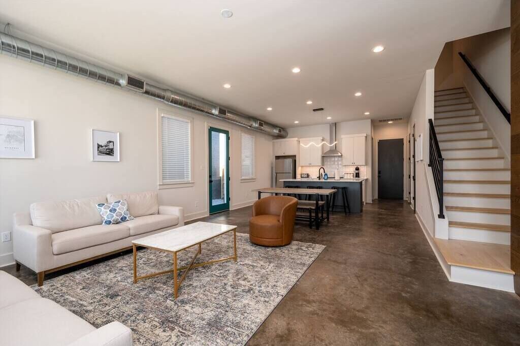 Photo of Livingroom in Cooper-Young Historic District