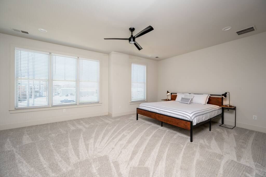Photo of Bedroom in Cooper-Young Historic District