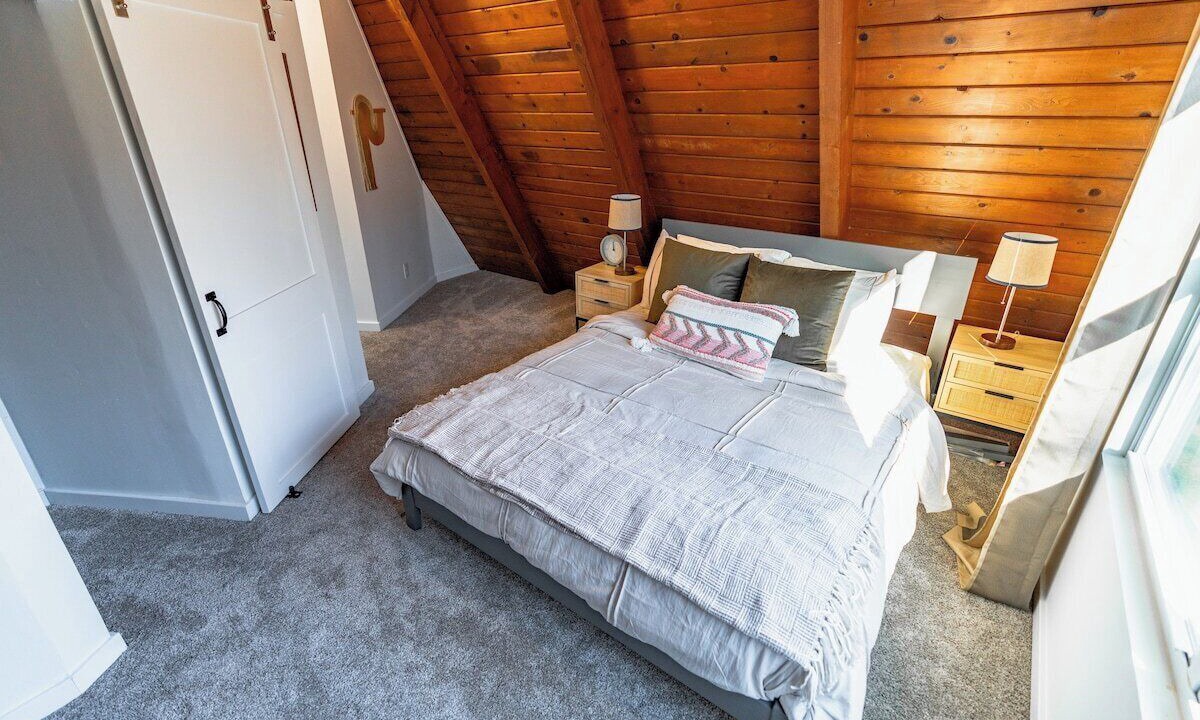 Photo of Bedroom in Galena