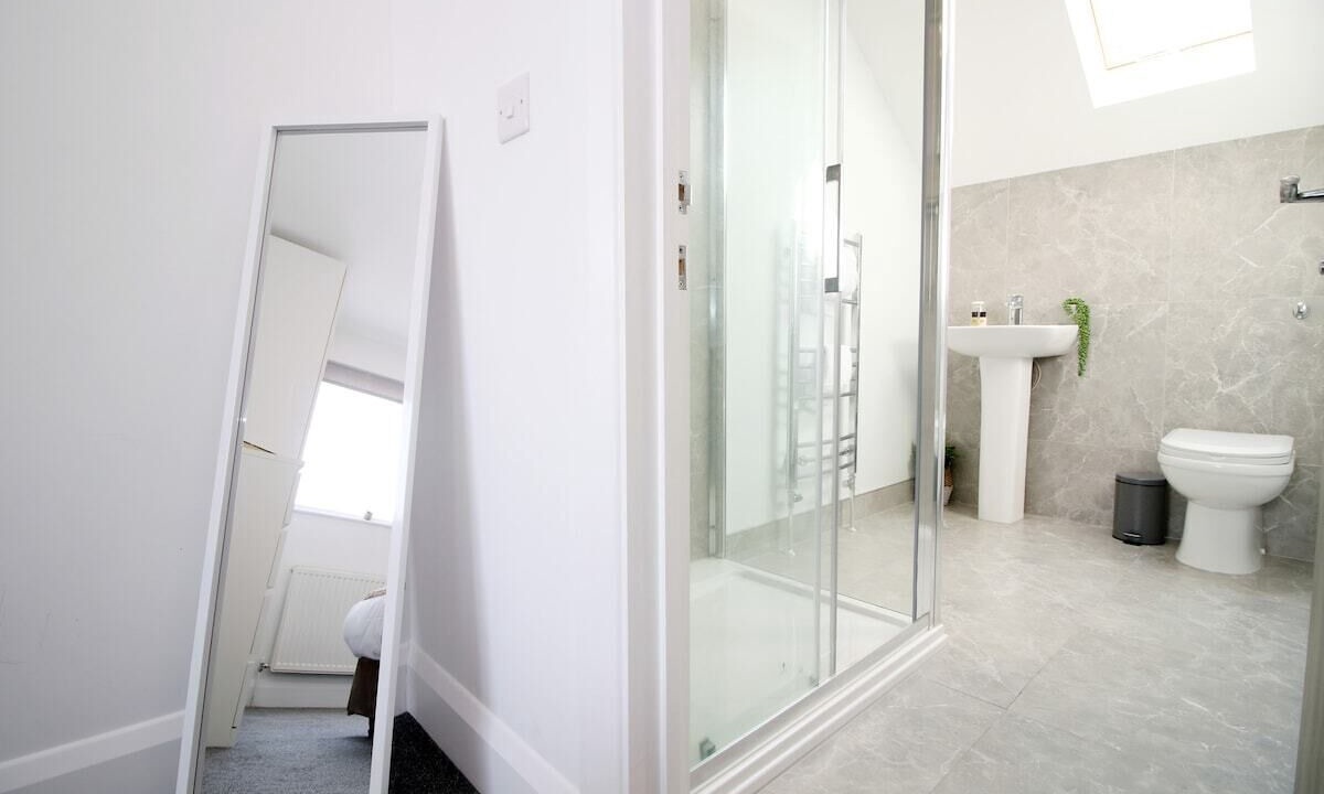 Photo of Bathroom in Cathays