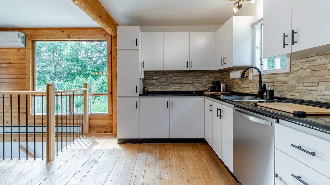 Photo of Kitchen in Saint-Brigitte-de-Laval