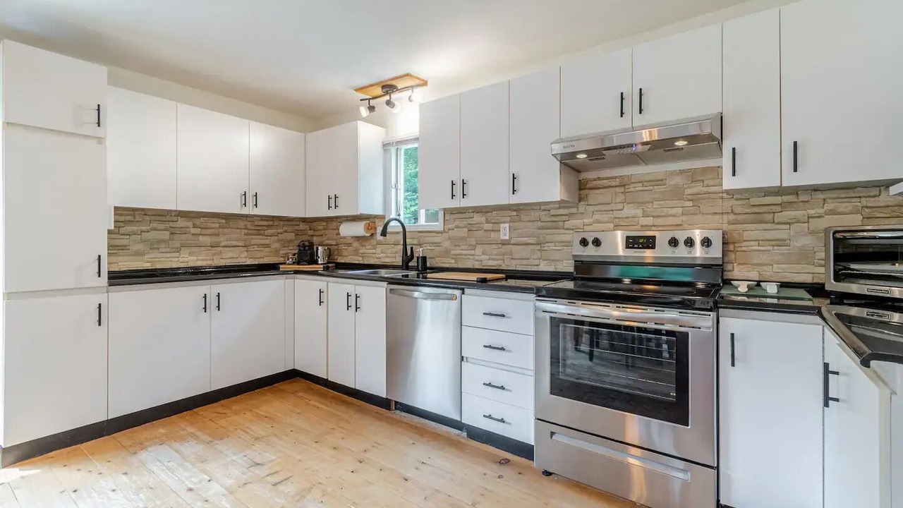 Photo of Kitchen in Saint-Brigitte-de-Laval