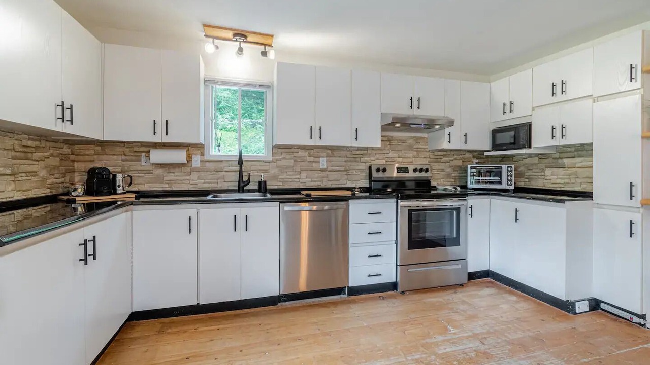 Photo of Kitchen in Saint-Brigitte-de-Laval