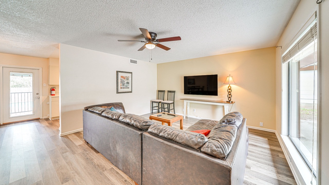 Photo of Livingroom in North San Antonio - SAT