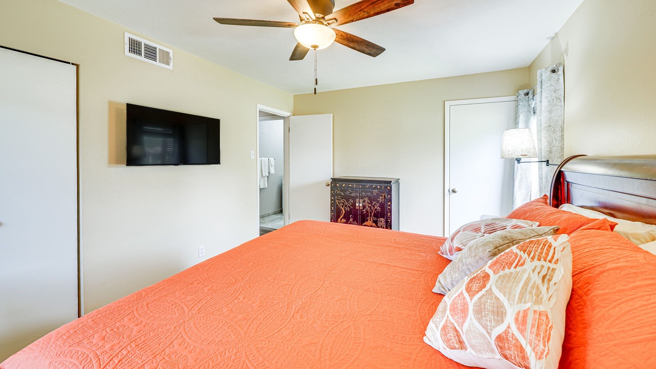 Photo of Bedroom in North San Antonio - SAT