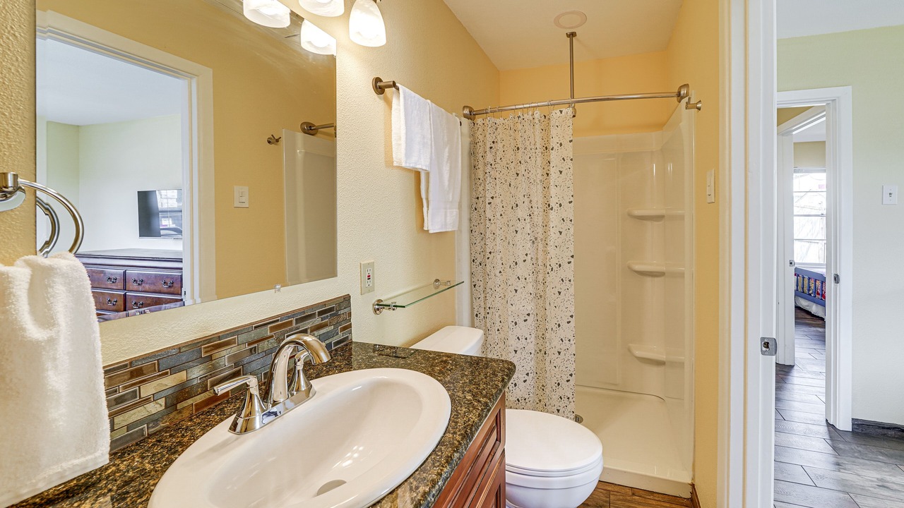 Photo of Bathroom in Uptown