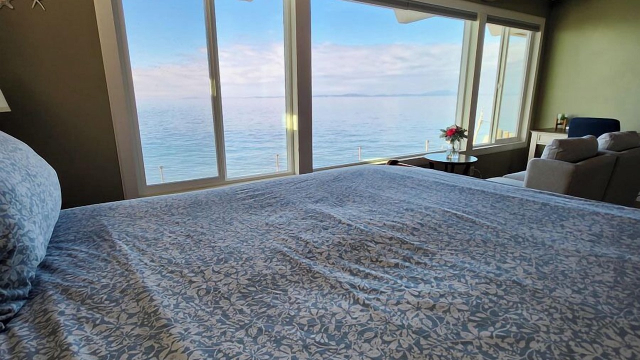 Photo of Bedroom in Oak Harbor