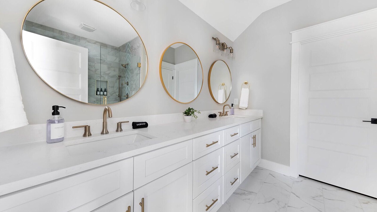 Photo of Bathroom in Talbot's Corner