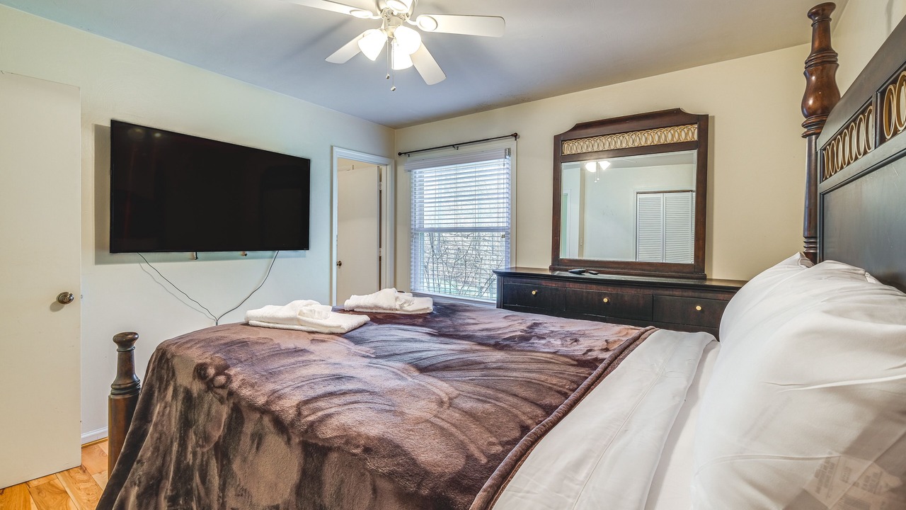 Photo of Bedroom in Roanoke