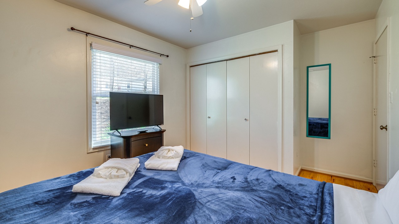 Photo of Bedroom in Roanoke