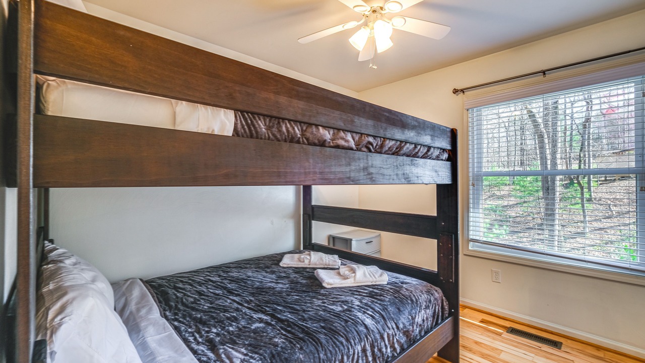 Photo of Bedroom in Roanoke