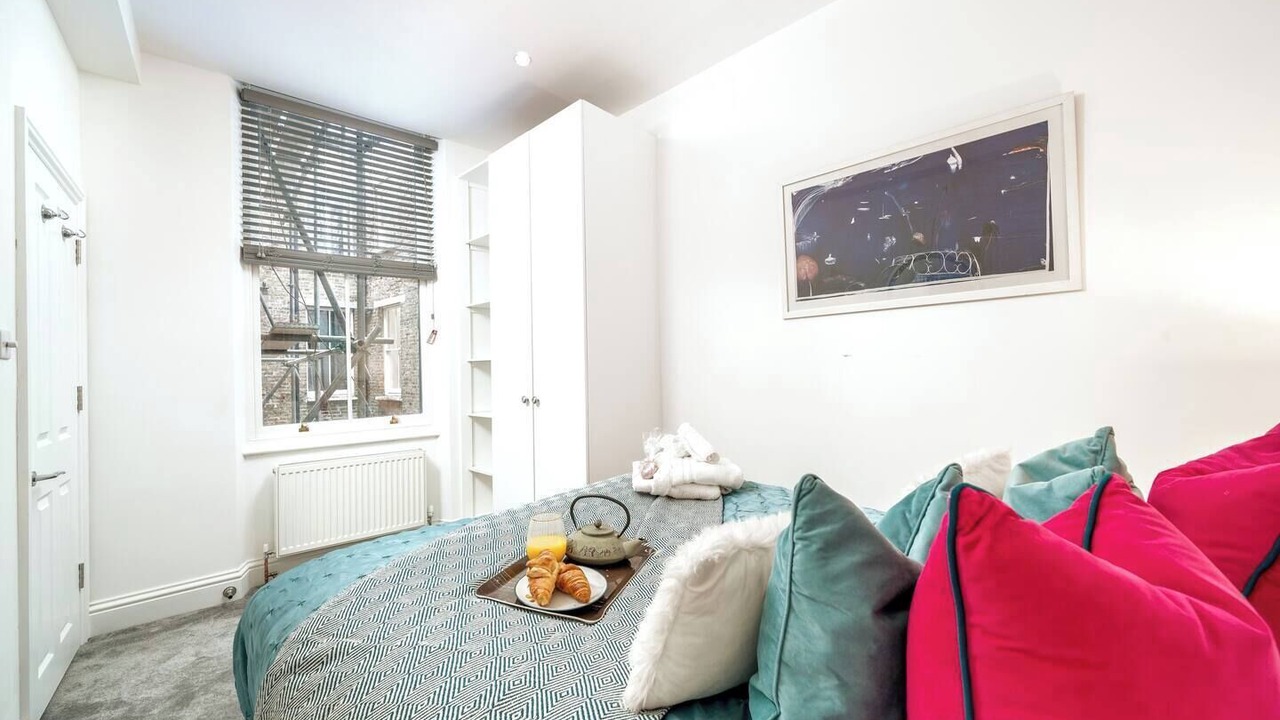 Photo of Others in Earl's Court