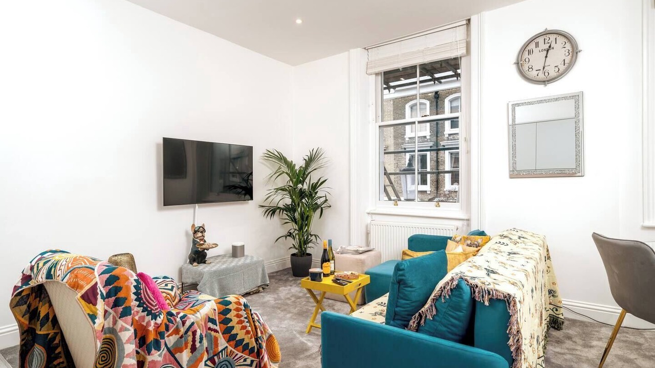 Photo of Others in Earl's Court