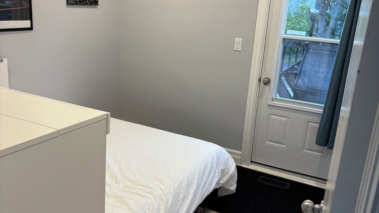 Photo of Bedroom in Kincardine
