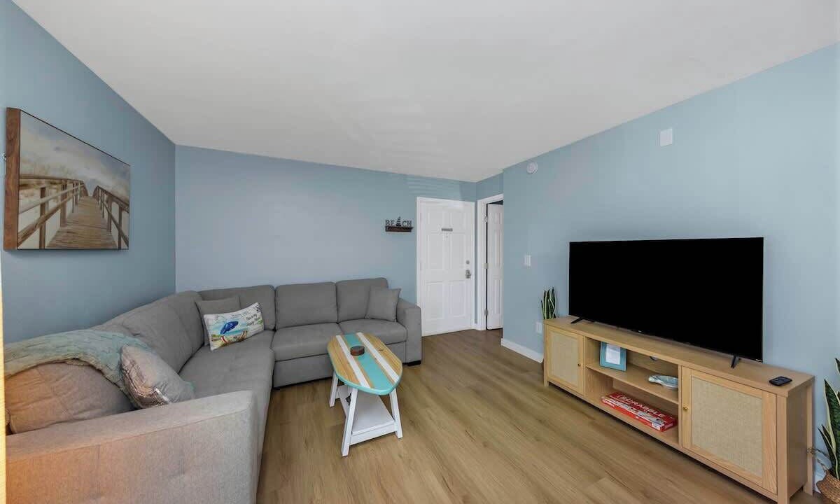 Photo of Livingroom in Bay Esplanade