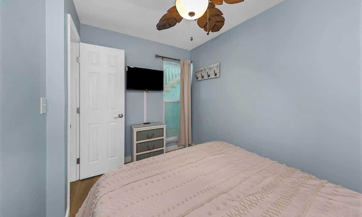 Photo of Bedroom in Bay Esplanade