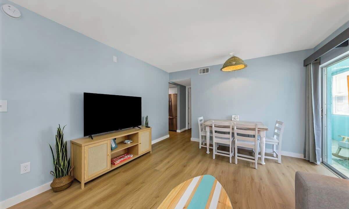 Photo of Livingroom in Bay Esplanade
