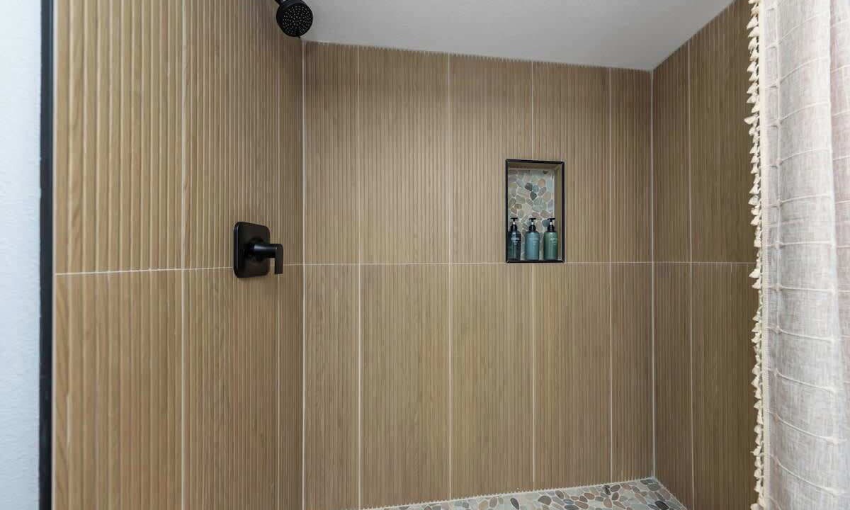 Photo of Bathroom in Bay Esplanade