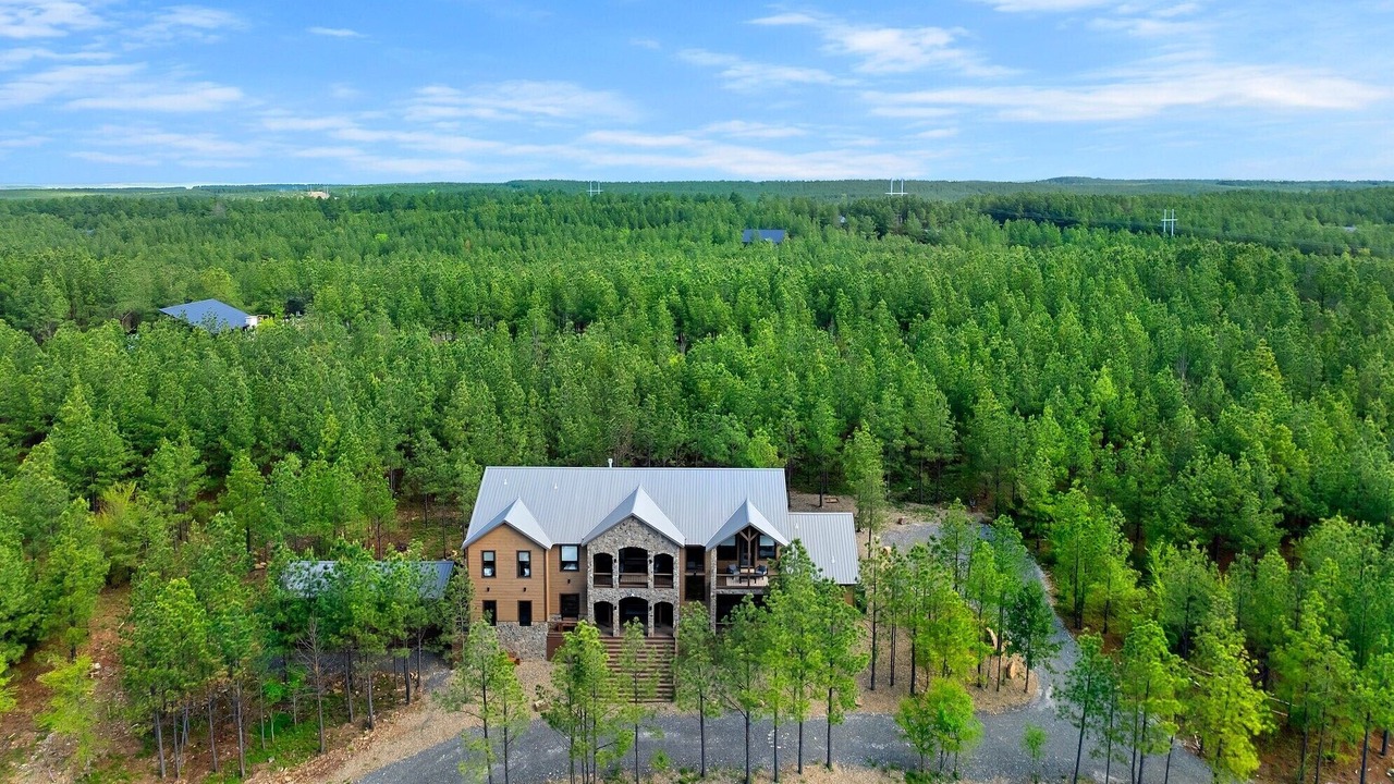 Photo of Outdoor in Pickens