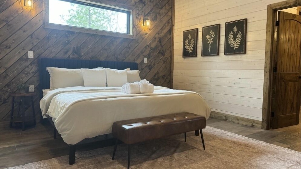 Photo of Bedroom in Pickens