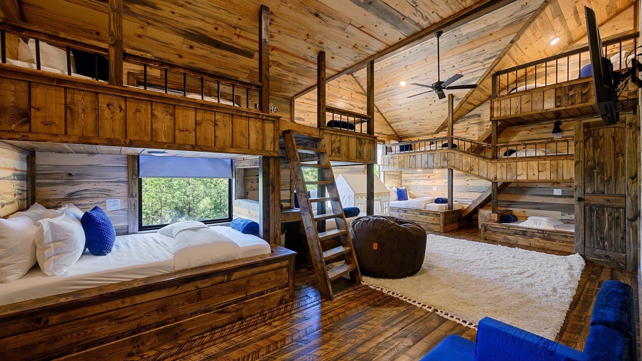 Photo of Bedroom in Pickens
