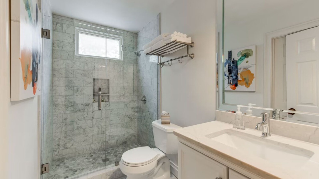 Photo of Bathroom in Midtown