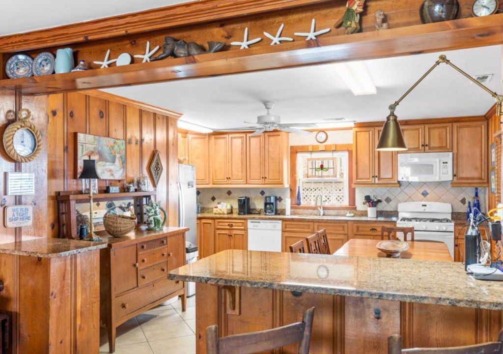 Photo of Kitchen in Caswell Beach
