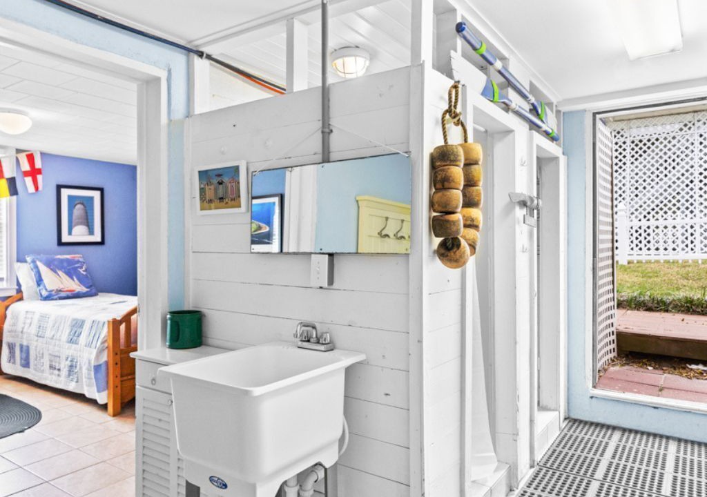 Photo of Bedroom in Caswell Beach