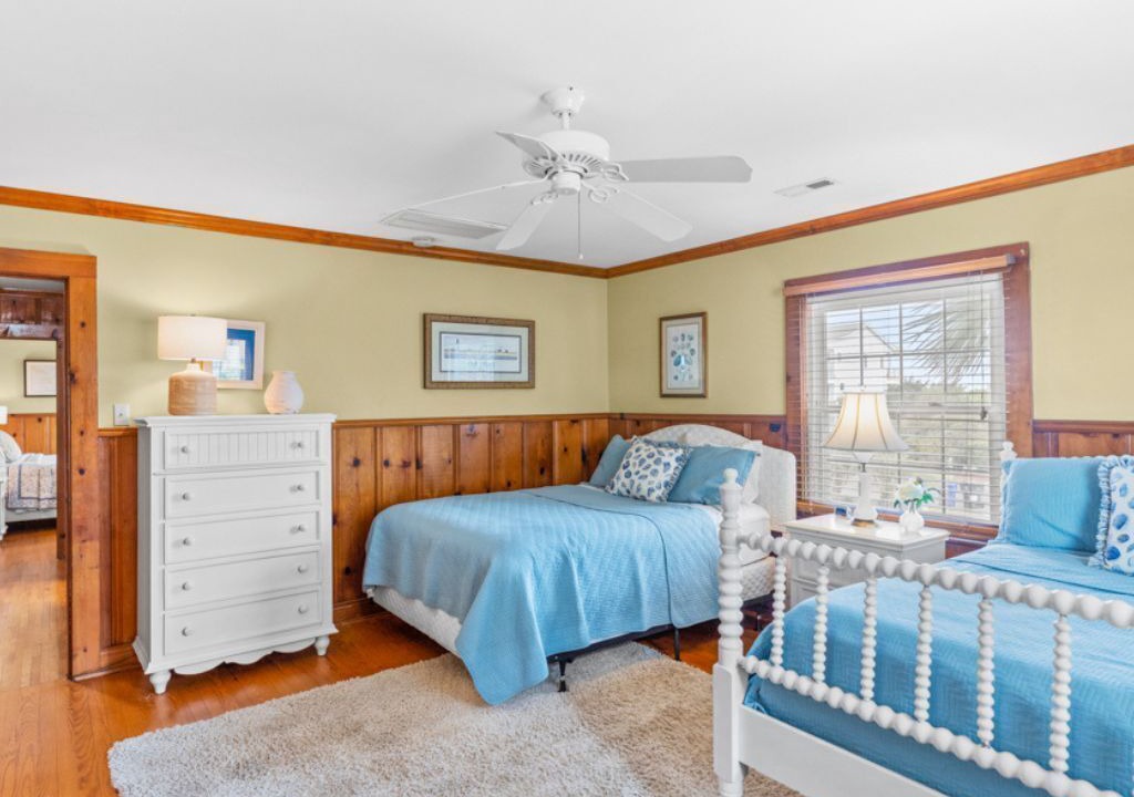 Photo of Bedroom in Caswell Beach