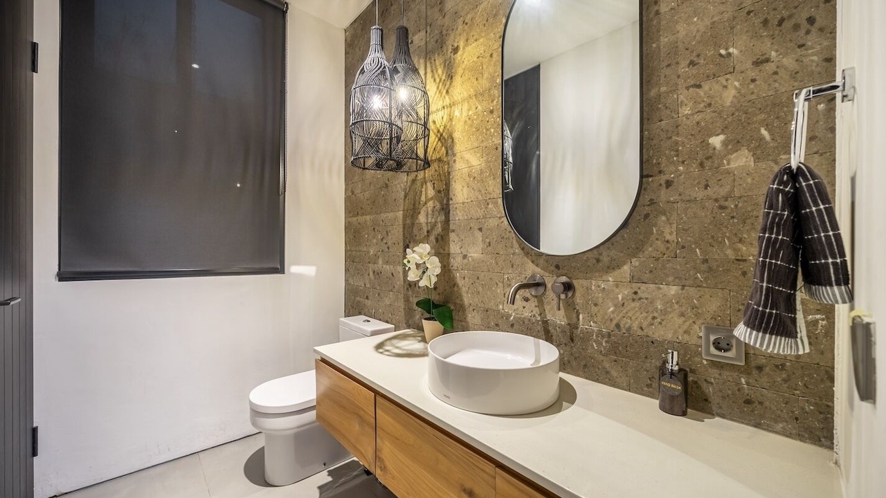 Photo of Bathroom in Dyanapura