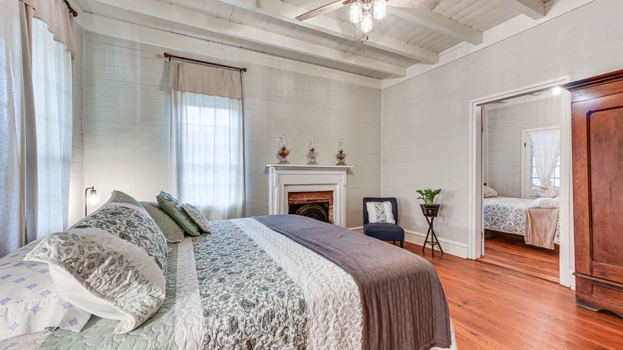 Photo of Bedroom in Grand Coteau