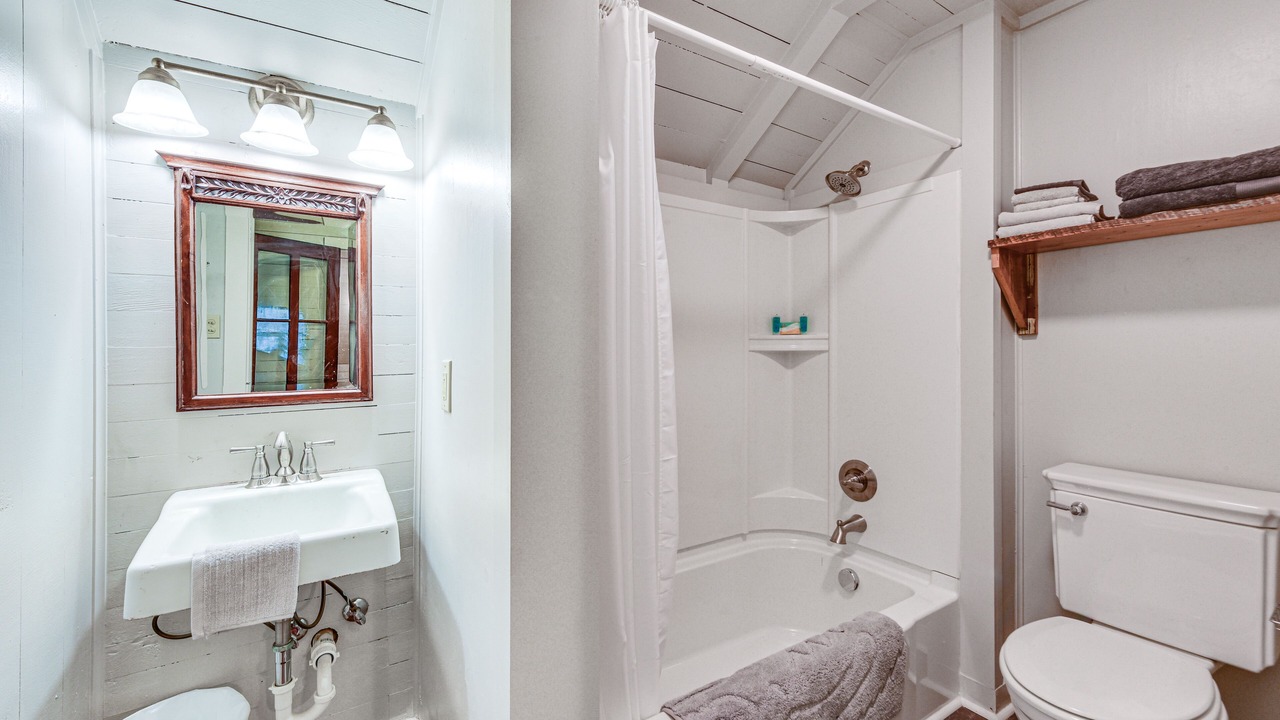 Photo of Bathroom in Grand Coteau