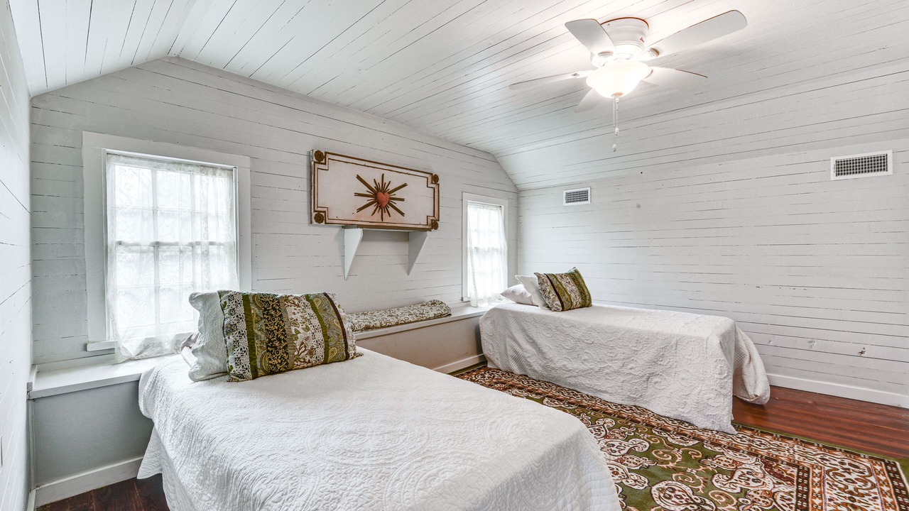 Photo of Bedroom in Grand Coteau