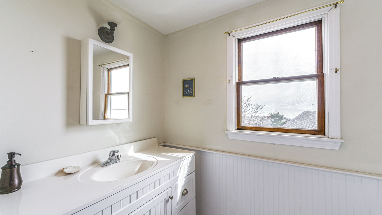 Photo of Bathroom in Brant Rock