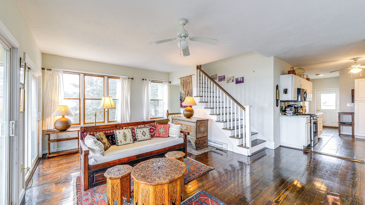 Photo of Livingroom in Brant Rock