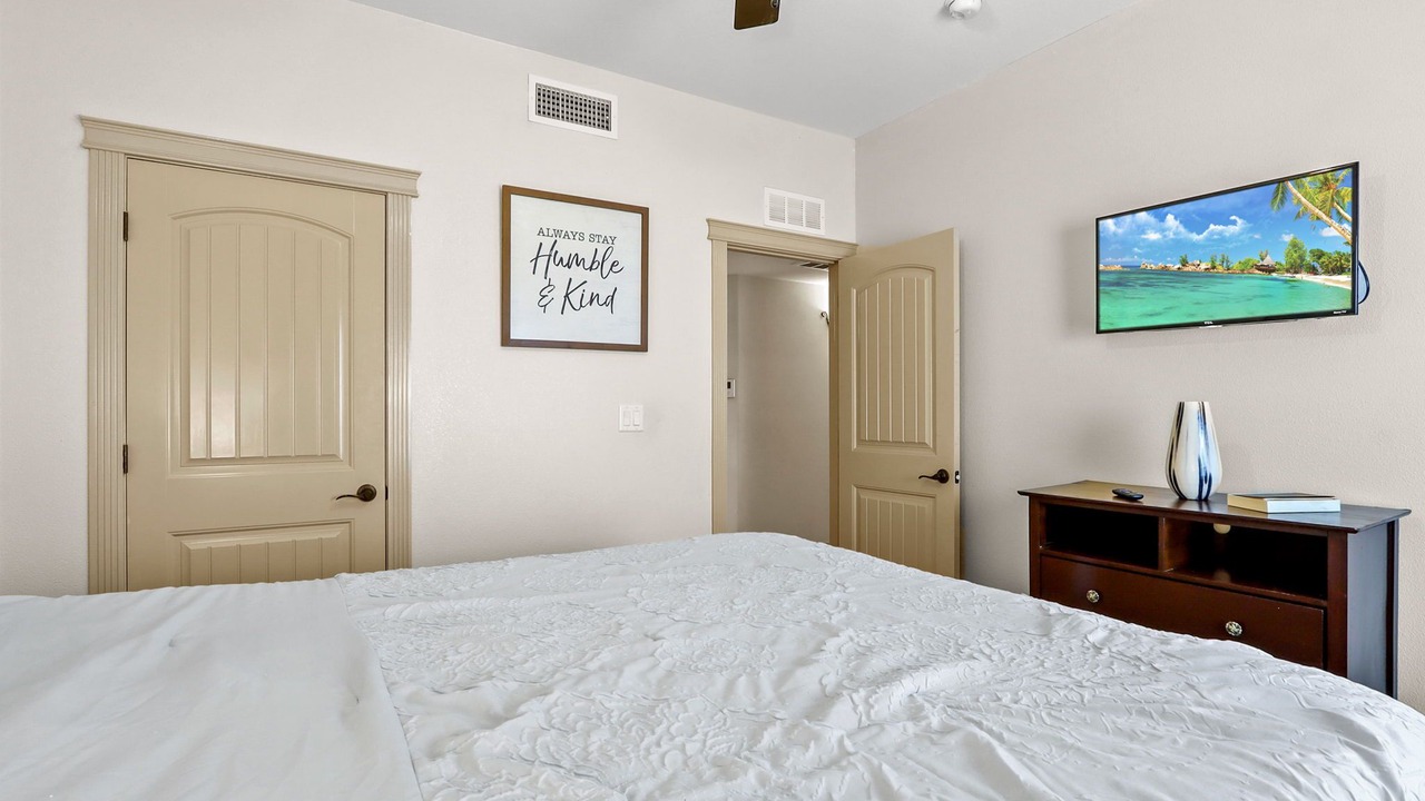 Photo of Bedroom in Biggs Field