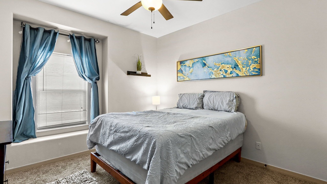Photo of Bedroom in Biggs Field