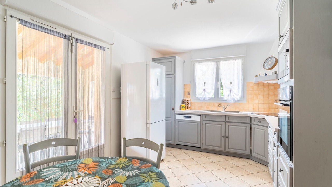 Photo of Kitchen in Saint-Laurent-La-Vernede