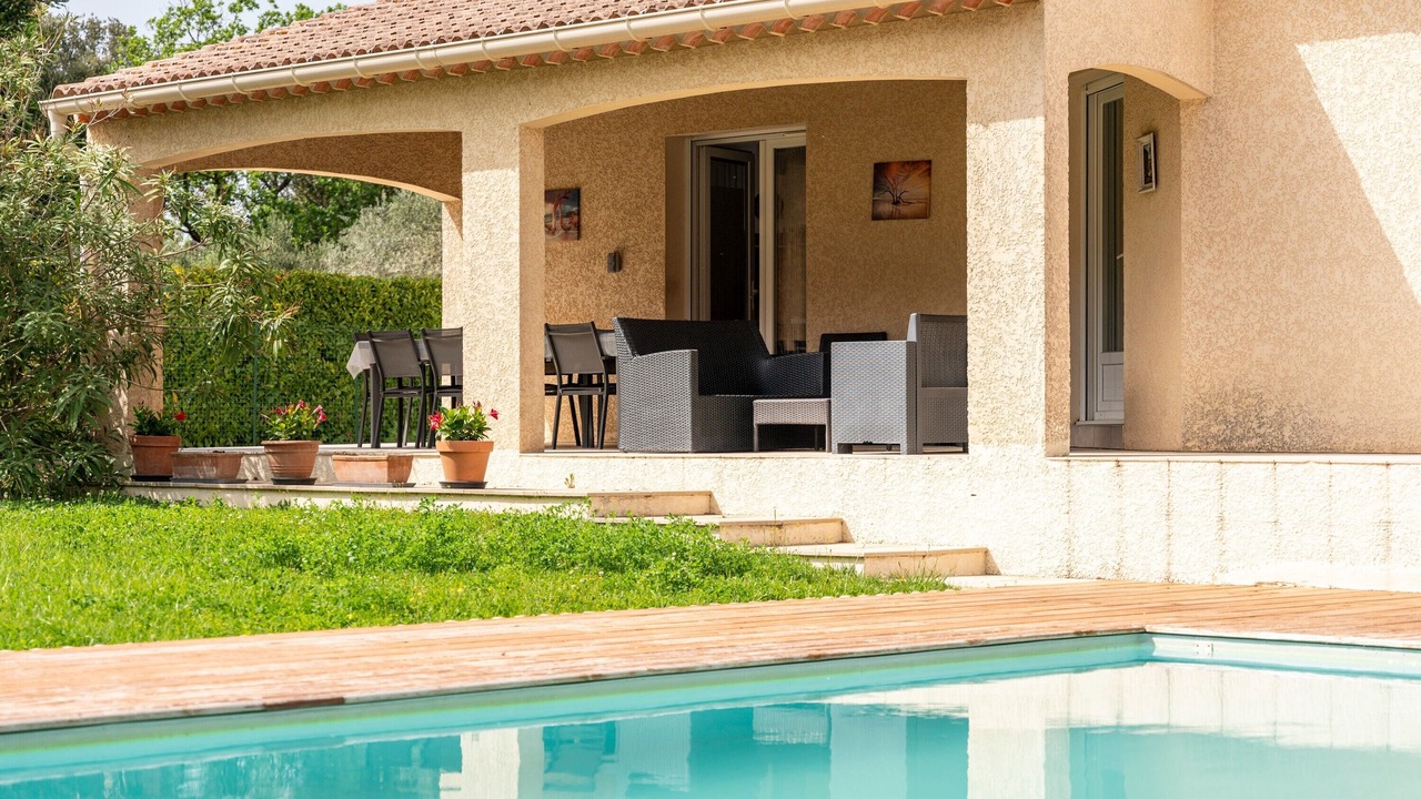 Photo of Outdoor in Saint-Laurent-La-Vernede