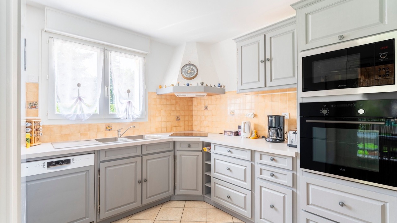 Photo of Kitchen in Saint-Laurent-La-Vernede