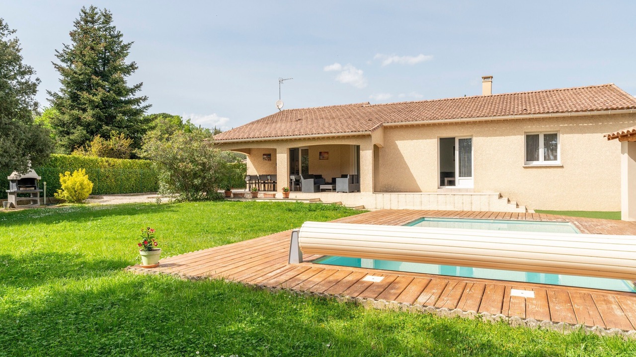 Photo of Outdoor in Saint-Laurent-La-Vernede