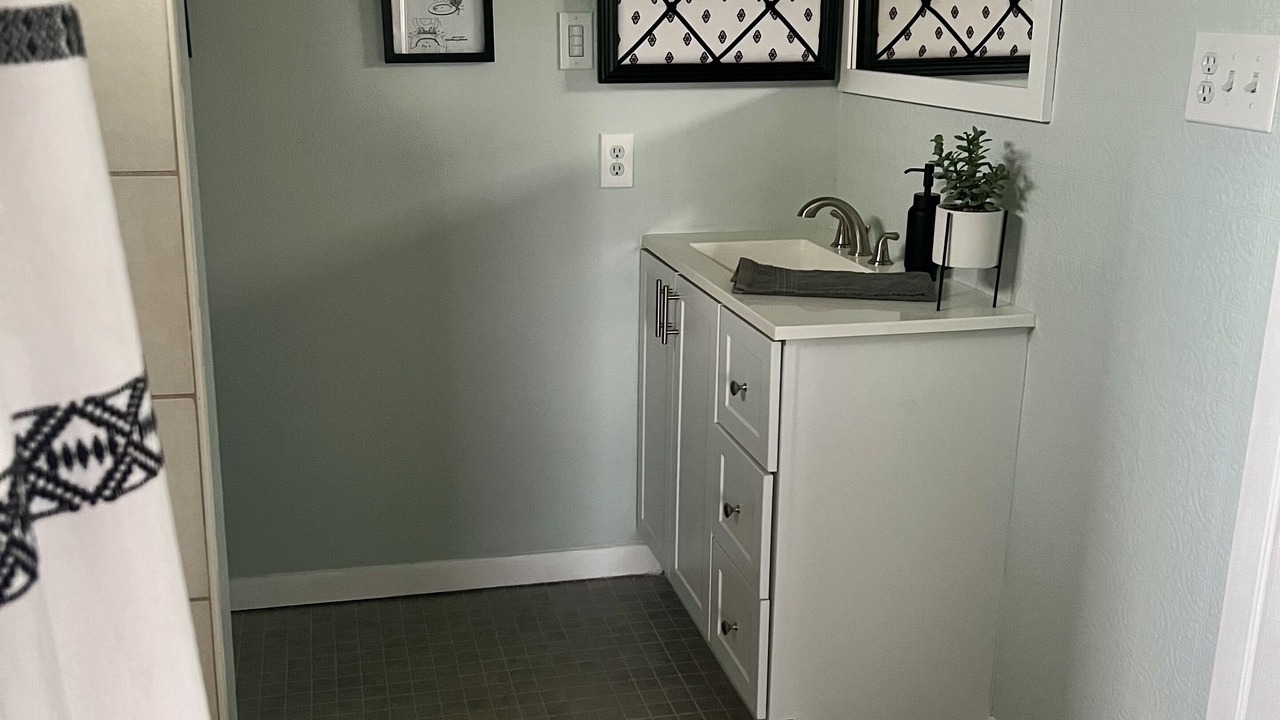 Photo of Bathroom in Yantis