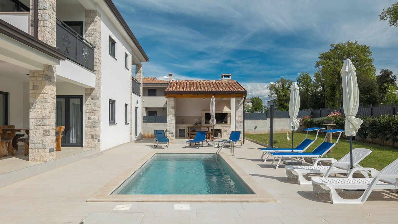 Photo of Outdoor in Gulici