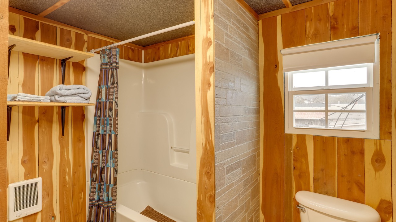 Photo of Bathroom in Hardy