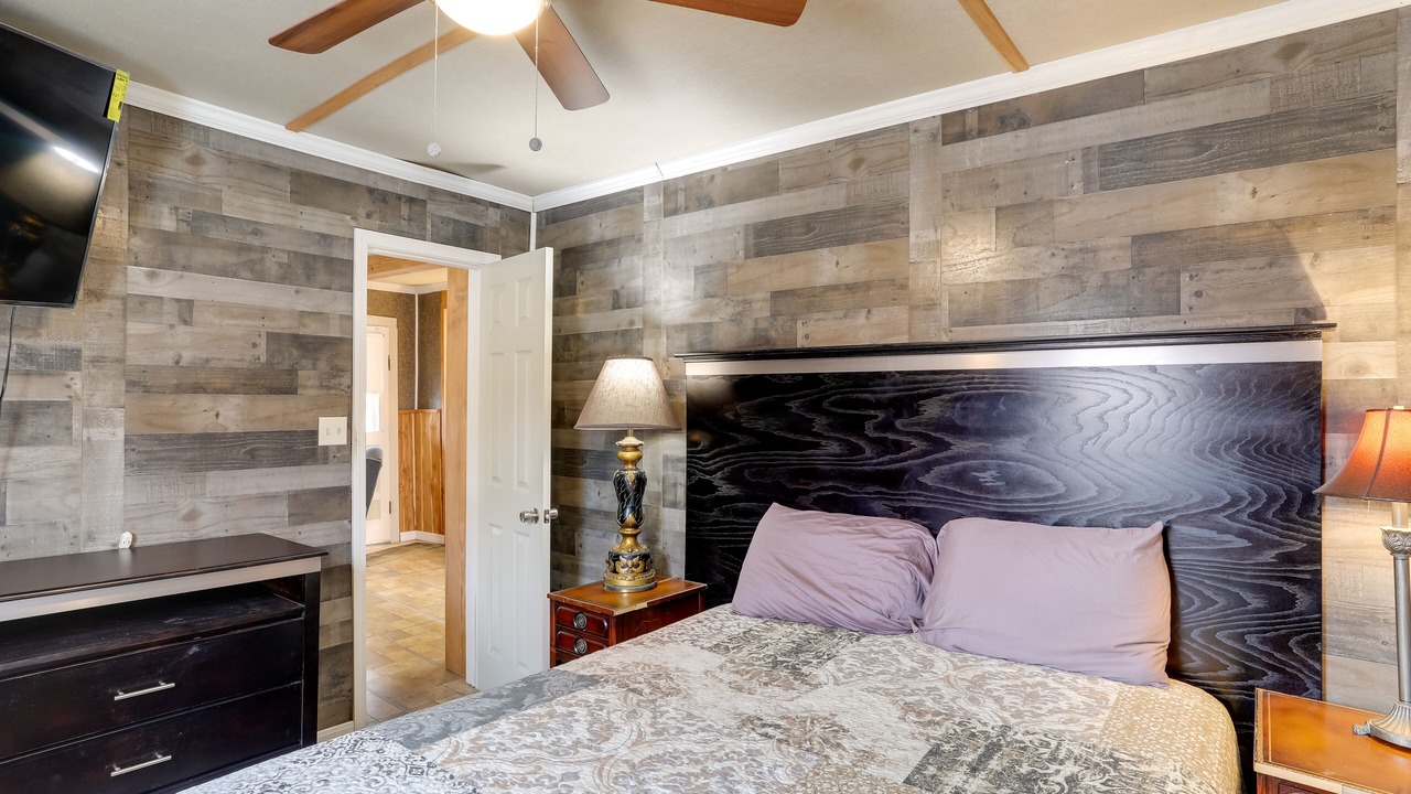 Photo of Bedroom in Hardy